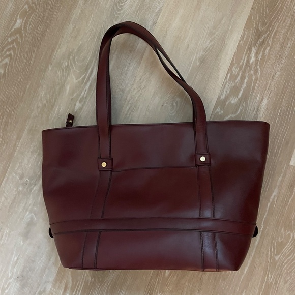 Etienne Aigner Purse - Picture 2 of 3